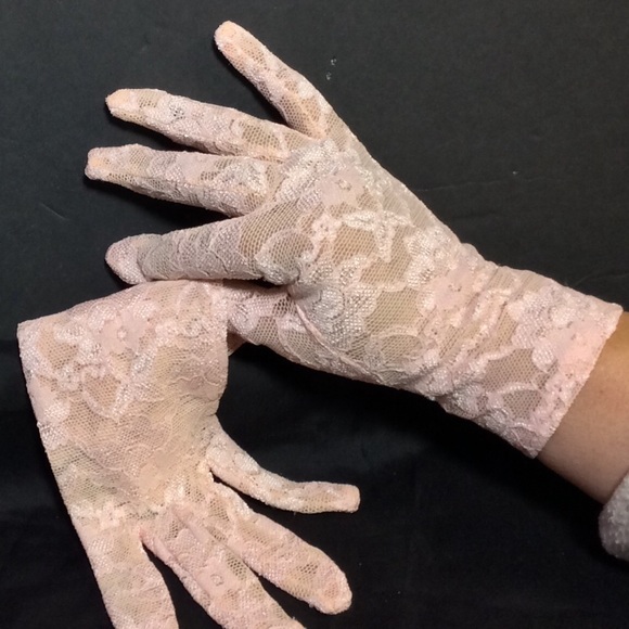 Vintage Light Pink Lace Gloves - Picture 1 of 4